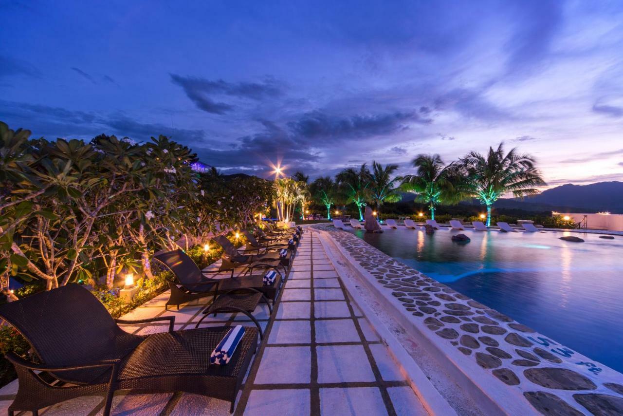 Ai World Park And Resorts Bacungan Exterior photo